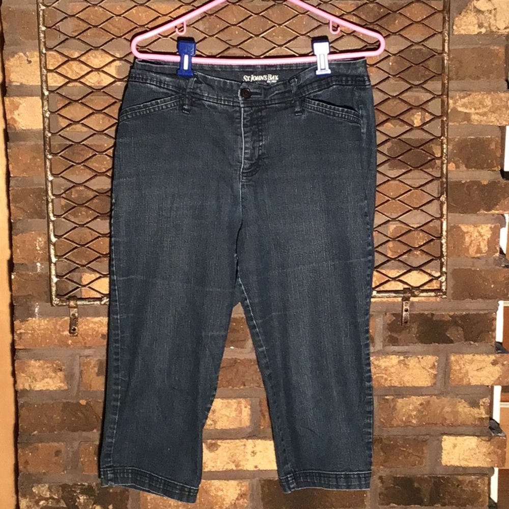 St. John’s Bay vintage jean capris blue 10